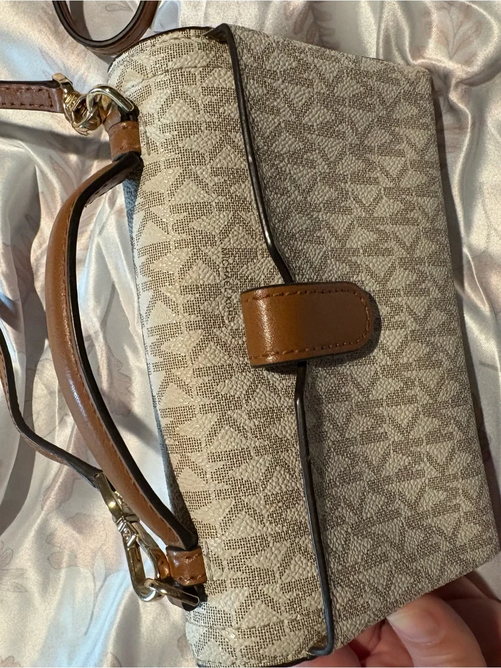 Michael Kors Tan and Beige Signature Crossbody Wallet